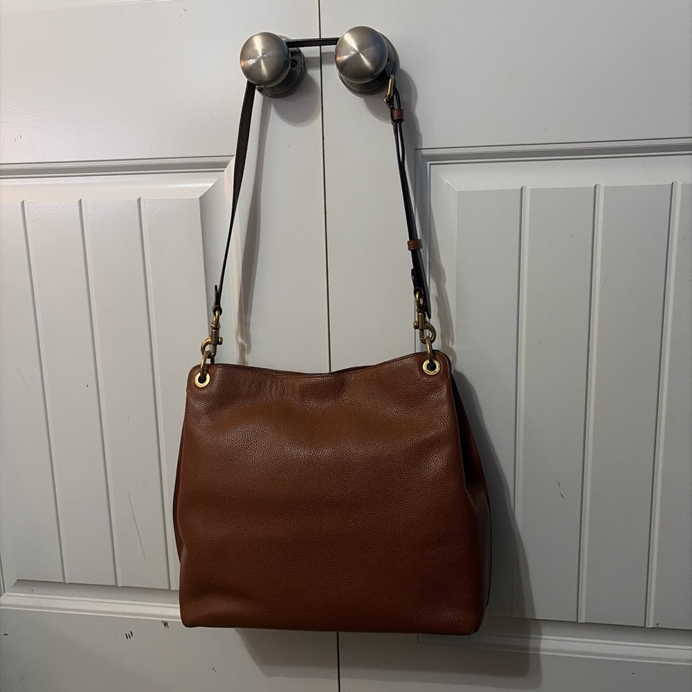 Coach Tabby Hobo Saddle Pebbled Leather Shoulder Bag with Gold Hardware. - Picture 3 of 7